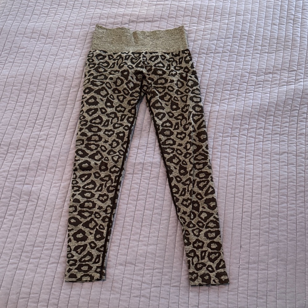 NVGTN Kids Leopard Print Leggings - Black and Gray